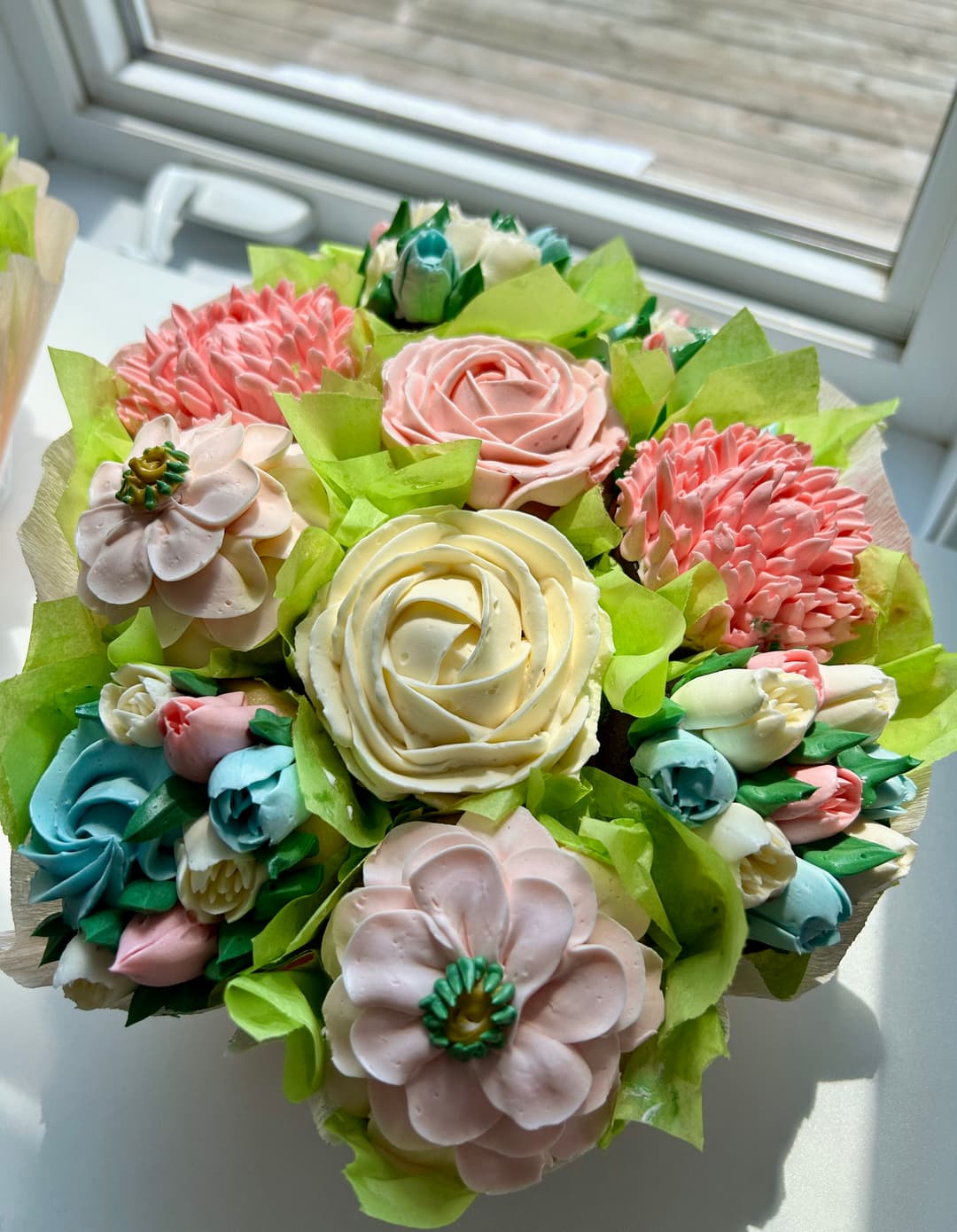 Floral Cupcake - Set of 12