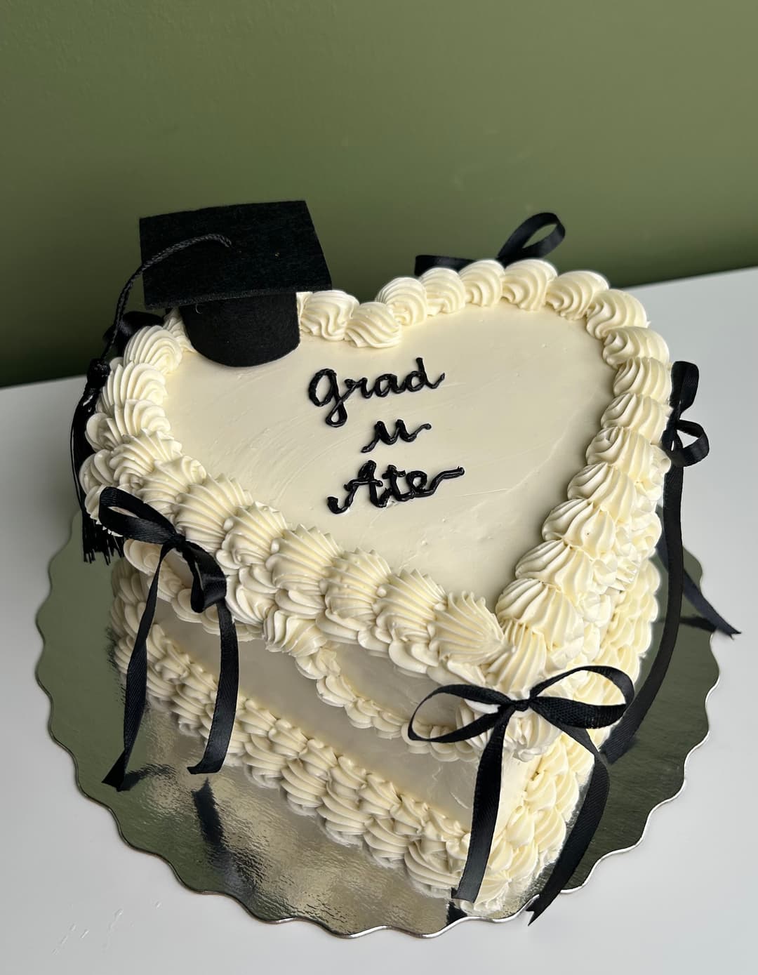 Graduation Cake - SO09
